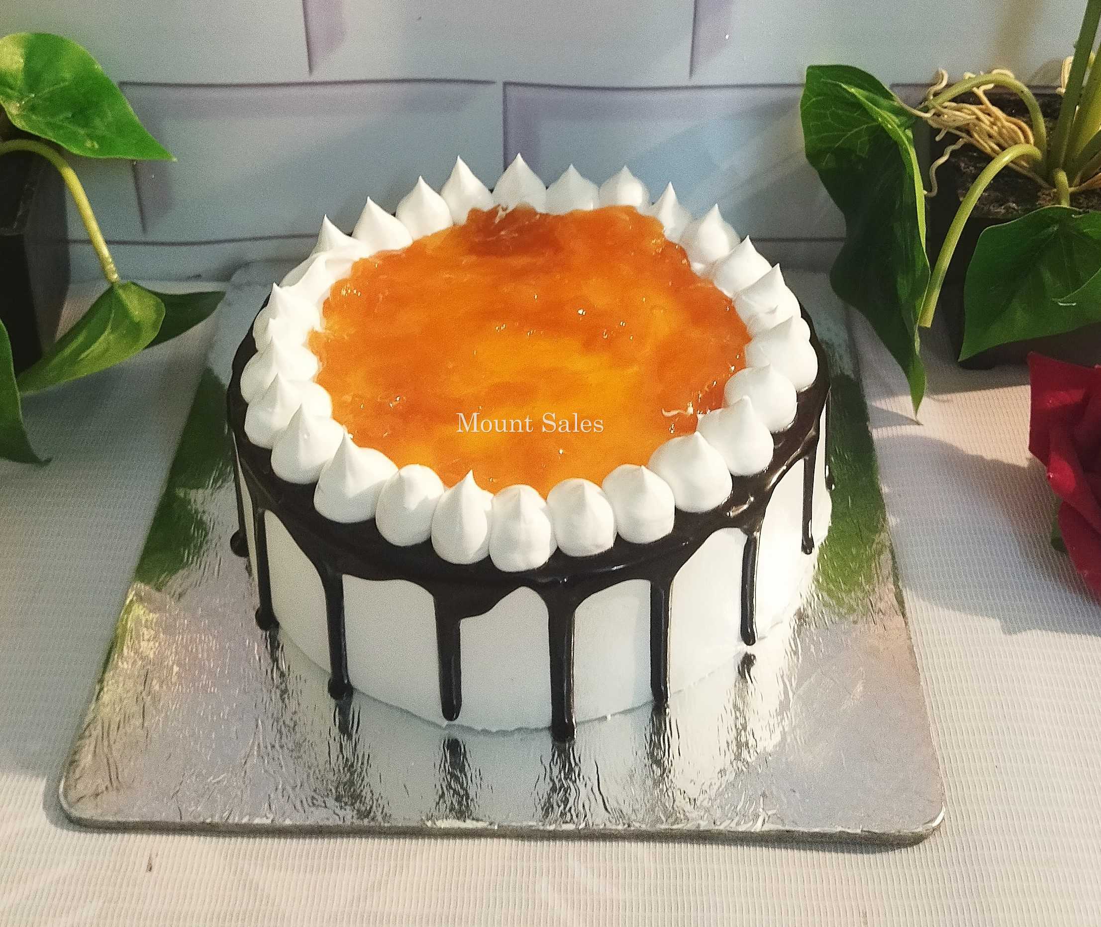 Premium RED N White Velvet Cake